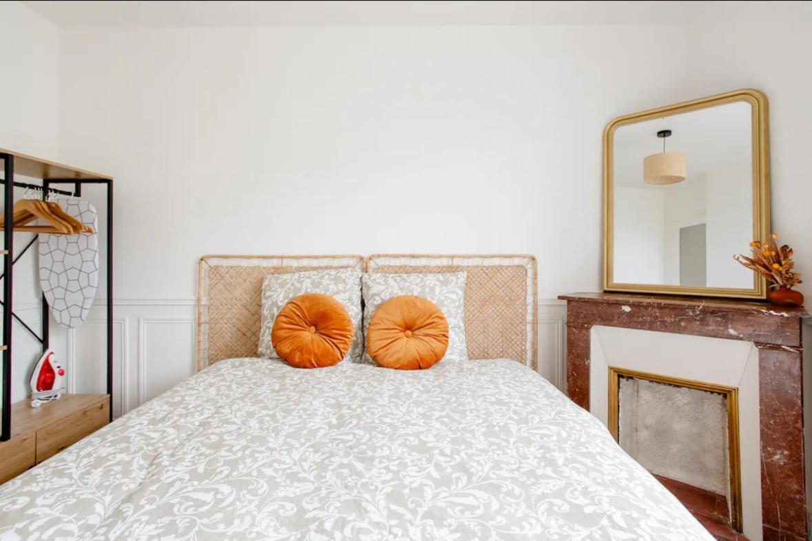 Charmant Appartement Cosy A Suresnes Esterno foto