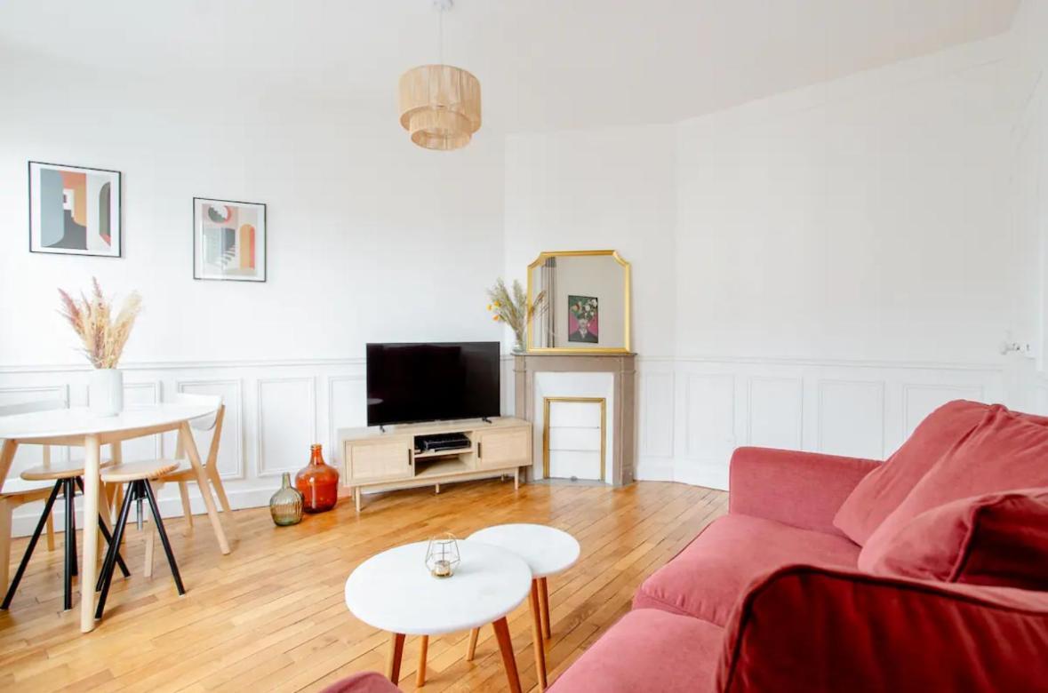Charmant Appartement Cosy A Suresnes Esterno foto
