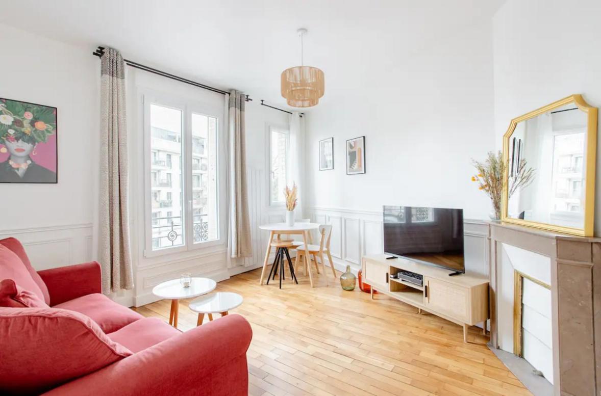 Charmant Appartement Cosy A Suresnes Esterno foto